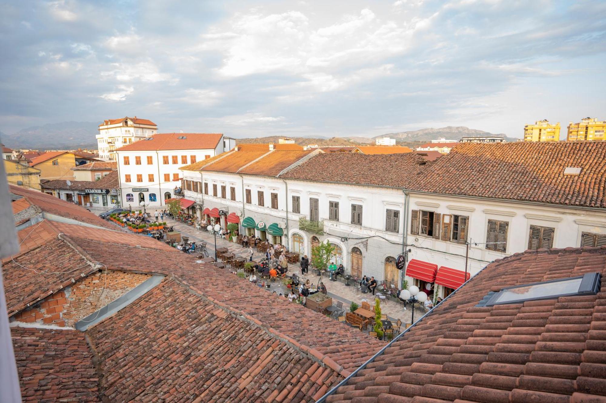 Hotel Carmen Shkodër Exterior foto